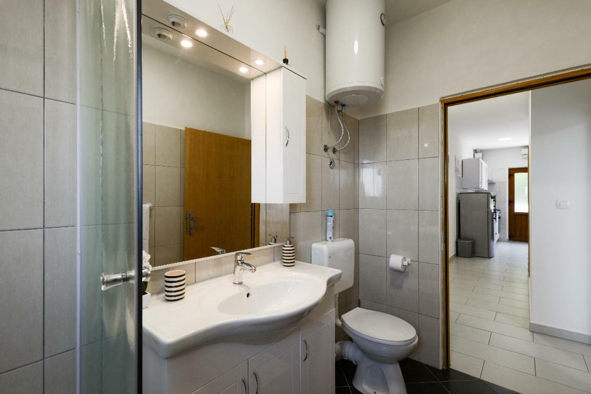 Apartment Lordanic Zaglav, Dugi Otok エクステリア 写真